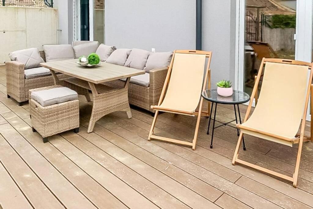 Ferienwohnung GästeTRAUM mit wunderschönem Ausblick und Garten Muhldorf Bei Feldbach Exterior foto